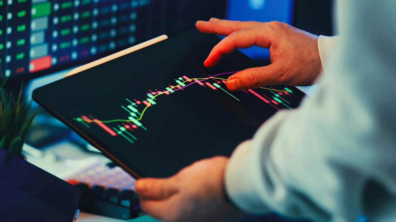 Inflation cools as AI infrastructure and memory rebound