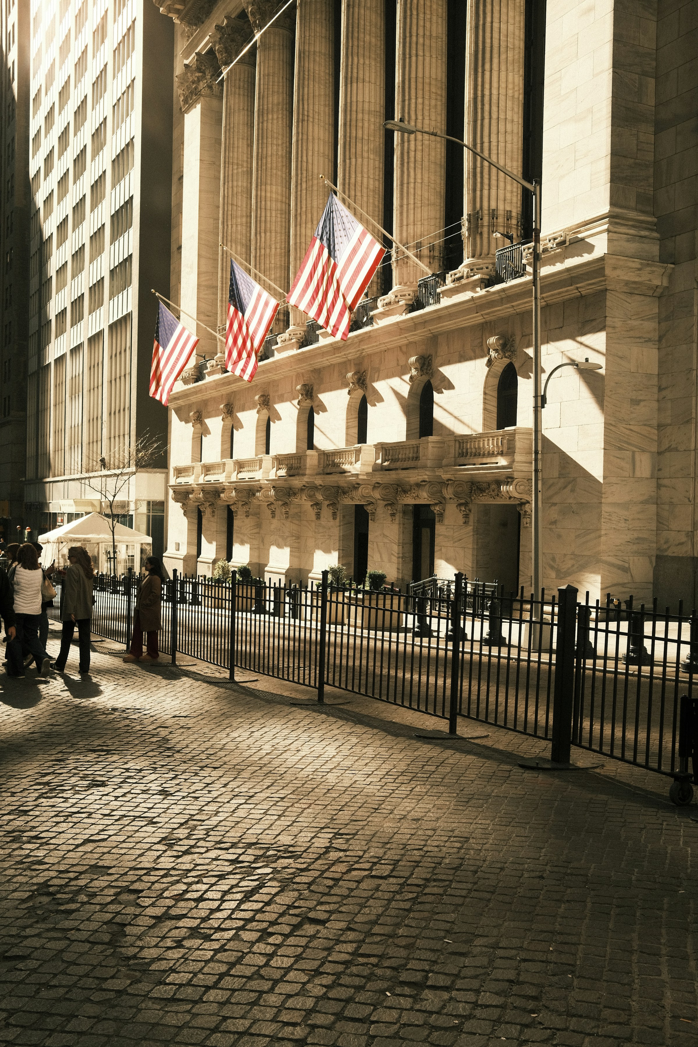 2025 The year that was: Trump Tariffs, Gold Rally, and Portfolio Positioning for Investors